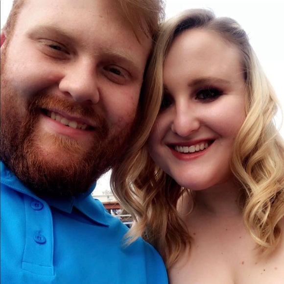 Meet your Posher, Rachel - Picture 2 of 2